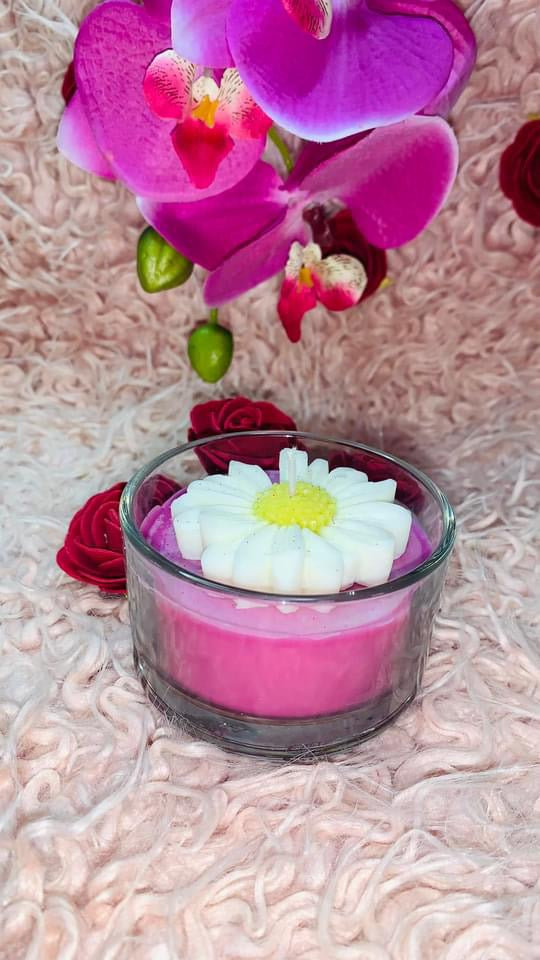 Flower power candle